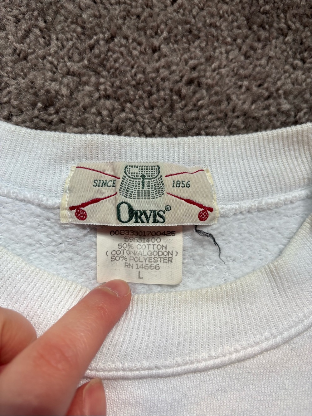Vintage Orvis Cat & Mouse Graphic Sweatshirt - Picture 2 of 5
